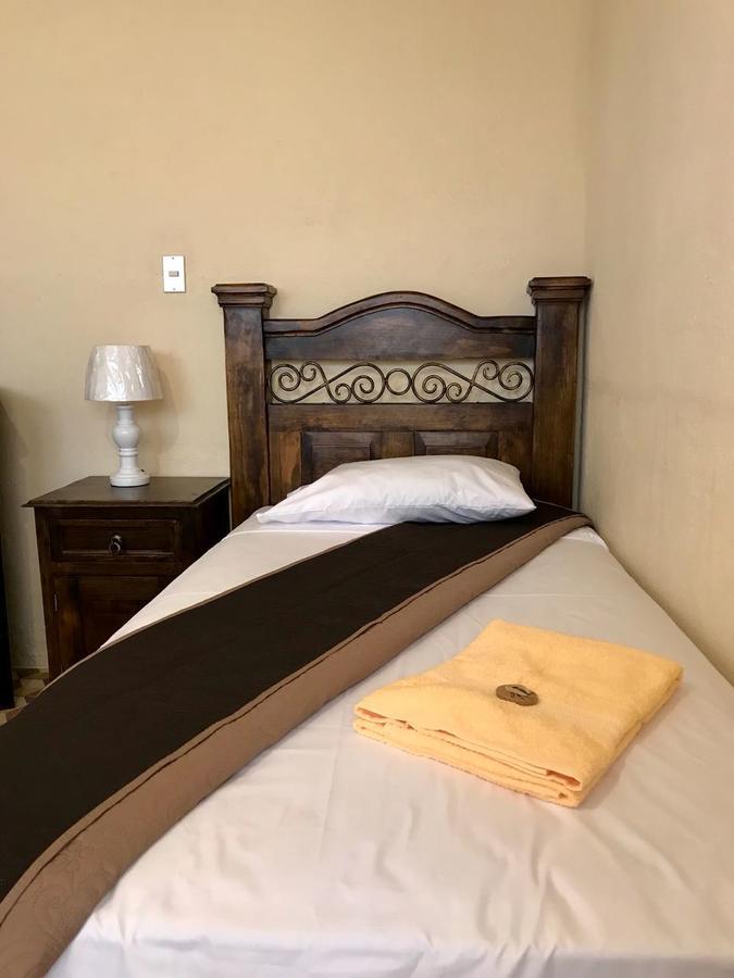 Los Angeles De La Alameda, Hostel Antigua Exteriör bild