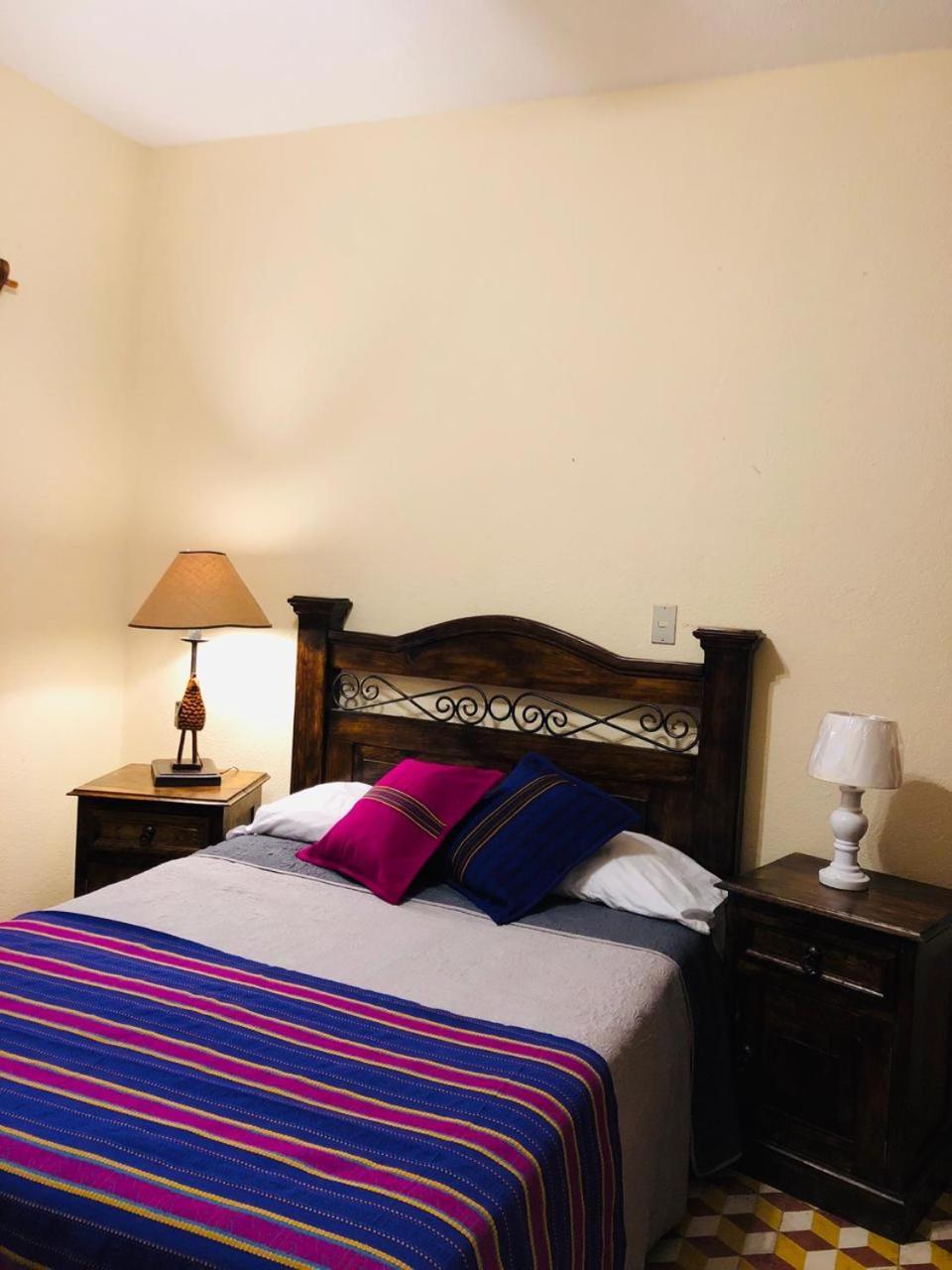 Los Angeles De La Alameda, Hostel Antigua Exteriör bild